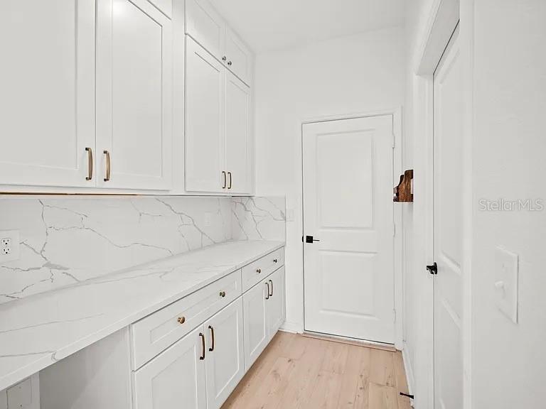 5005 Golden River Ln Property Photo 24