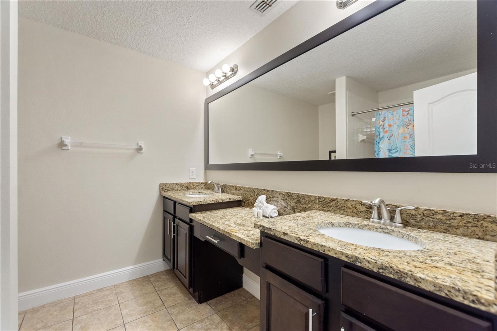 8205 Roseville Blvd Property Photo 22