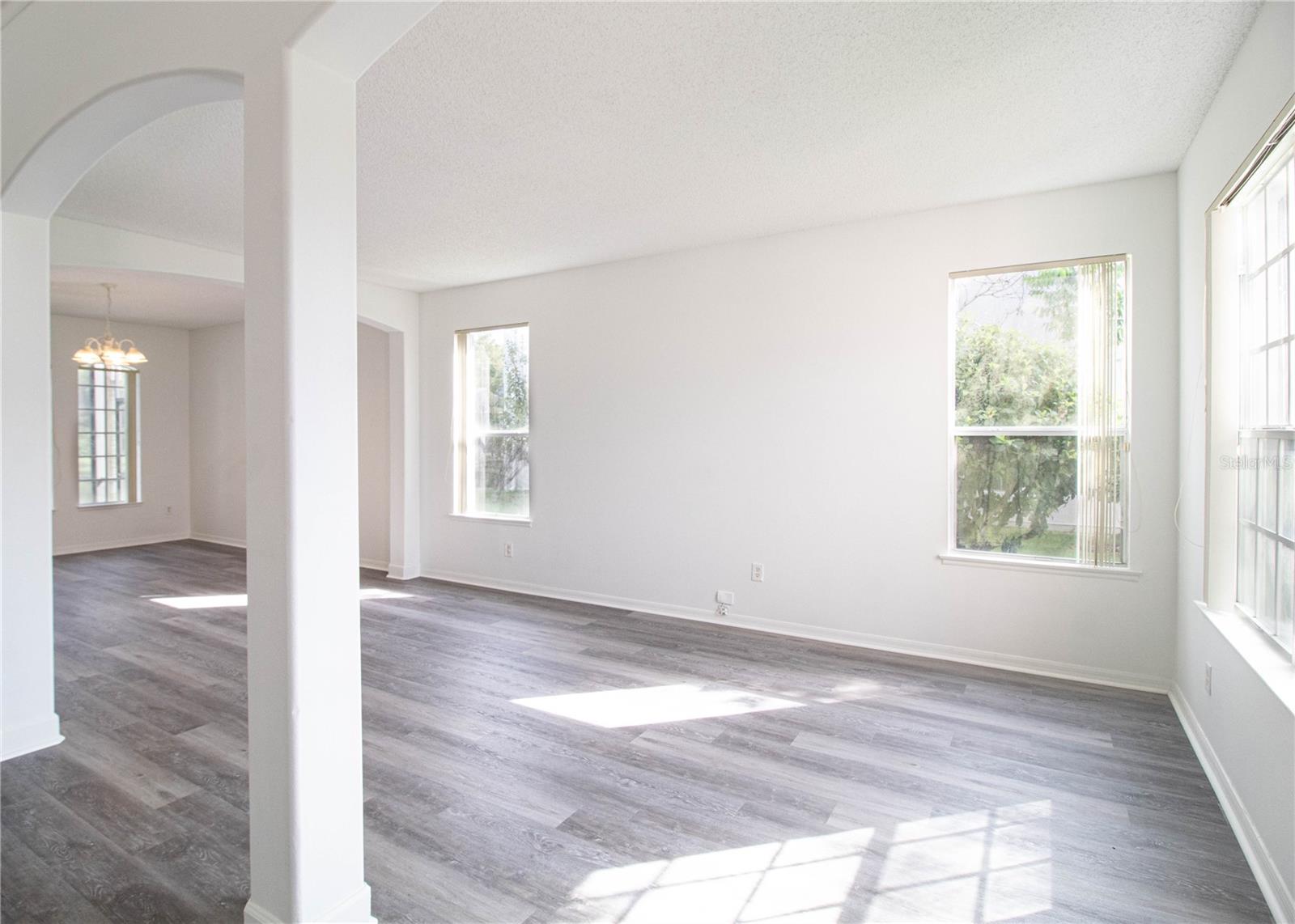 14215 Wistful Loop Property Photo 6