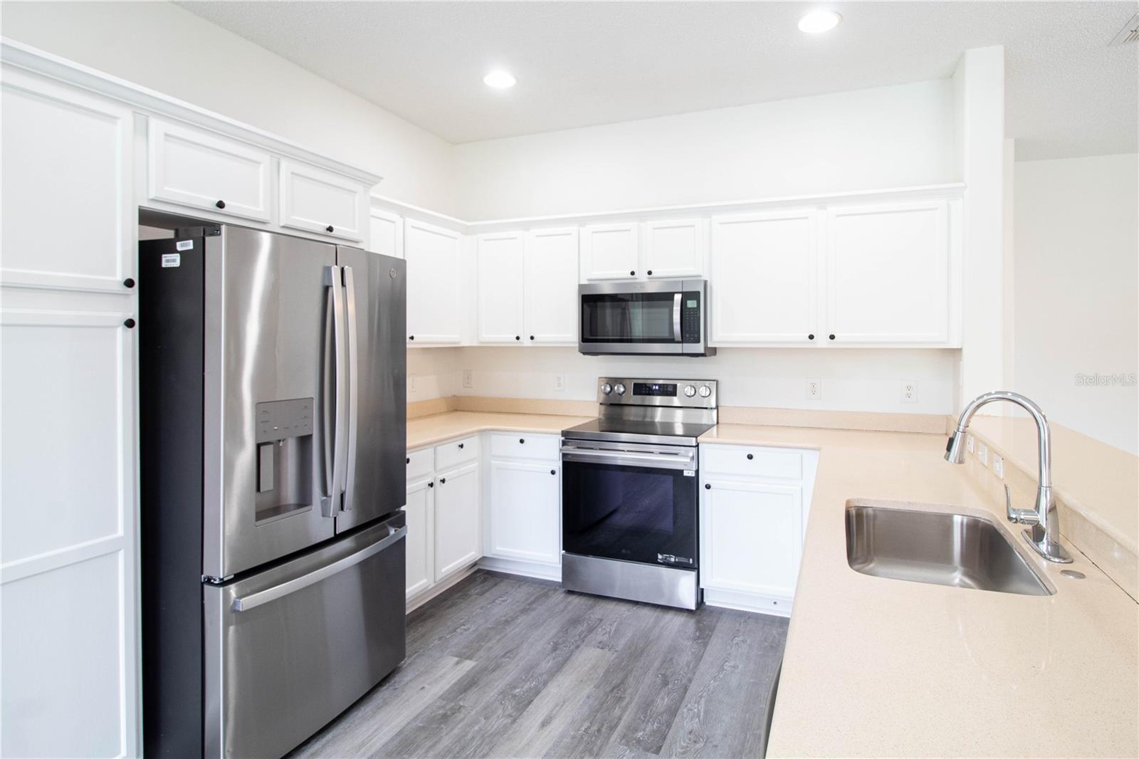 14215 Wistful Loop Property Photo 11