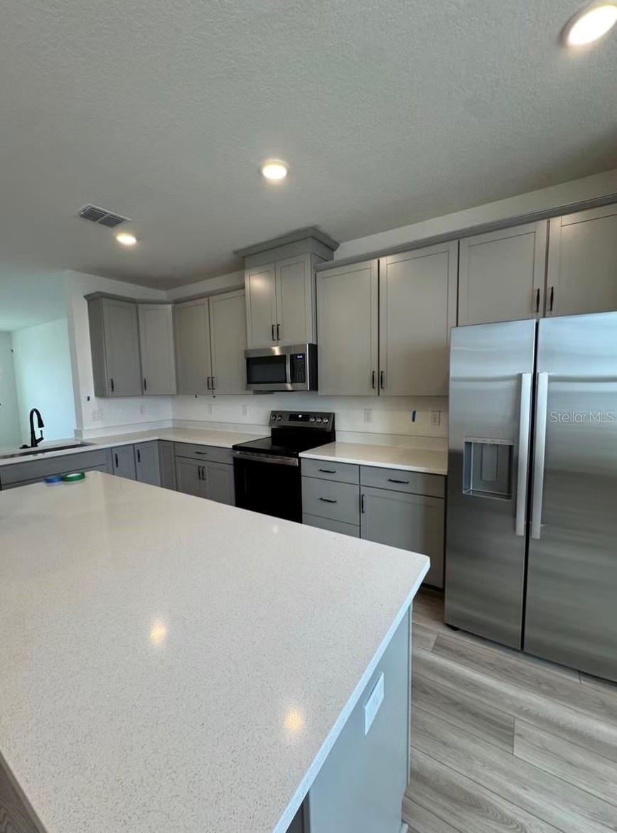 15069 Groveside Rd Property Photo 8
