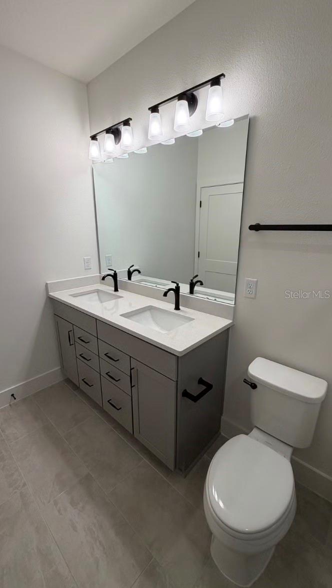 15069 Groveside Rd Property Photo 16