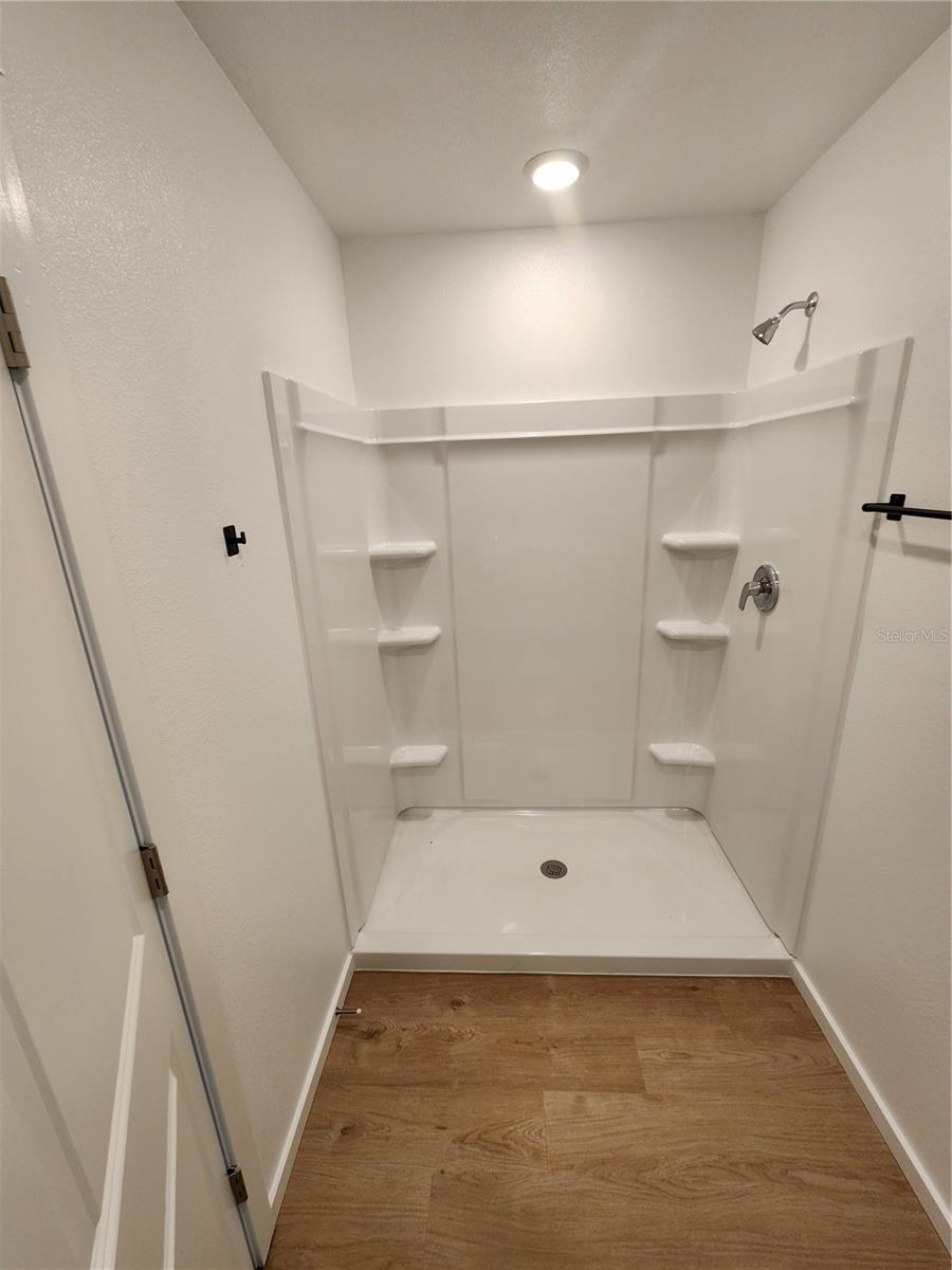 957 Phoenix St Property Photo 10