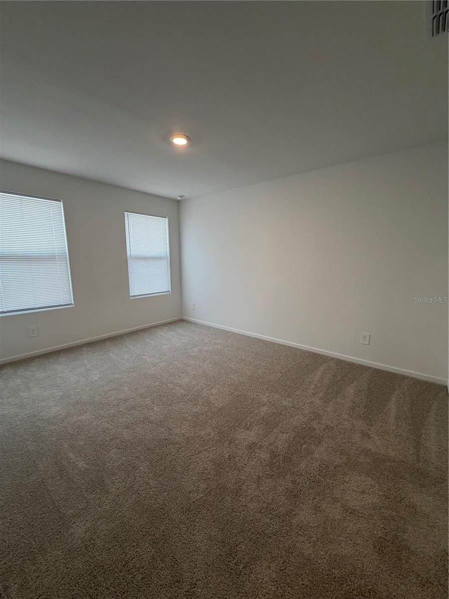 957 Phoenix St Property Photo 11