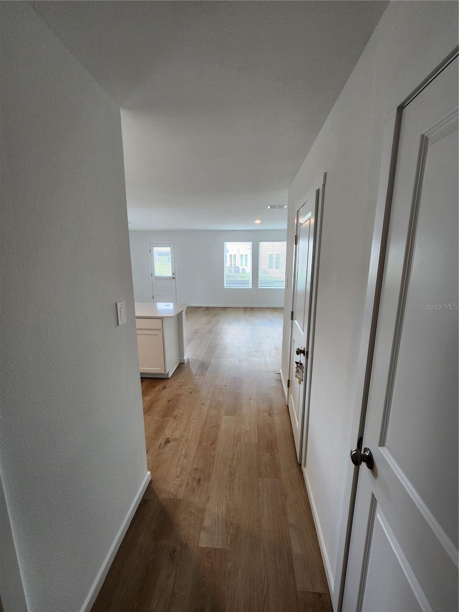 957 Phoenix St Property Photo 18
