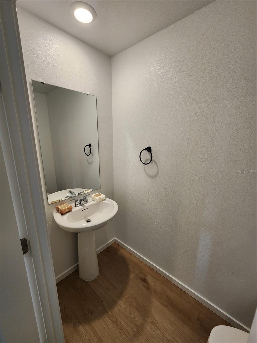 957 Phoenix St Property Photo 21