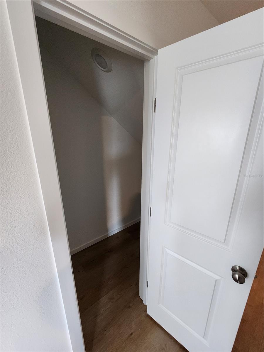 957 Phoenix St Property Photo 23