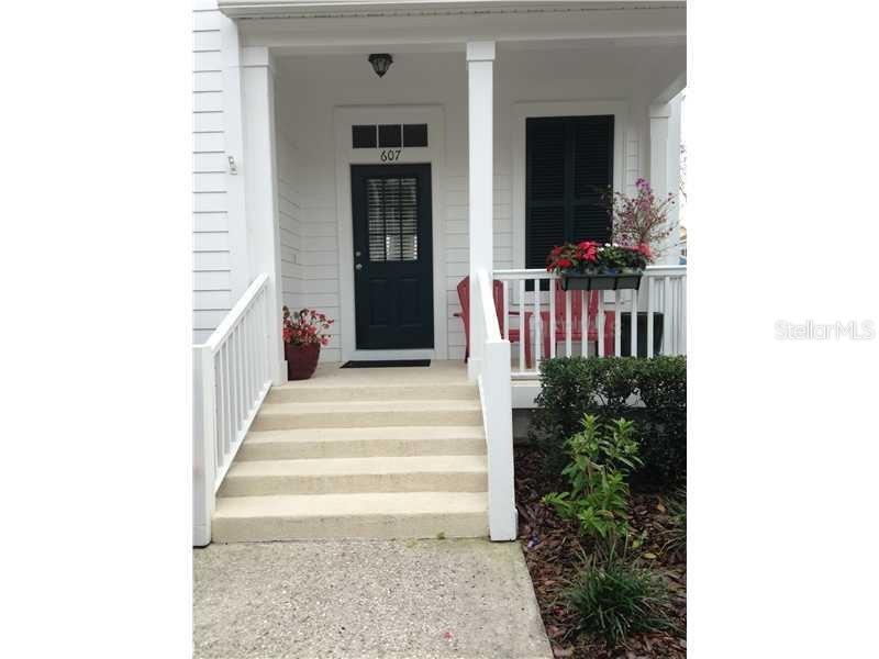 607 Wisteria Ln Property Photo 4