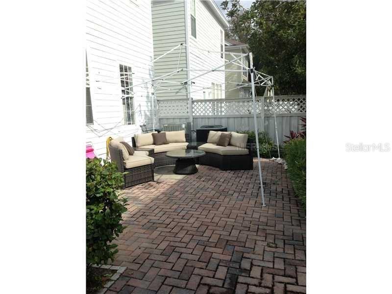 607 Wisteria Ln Property Photo 5