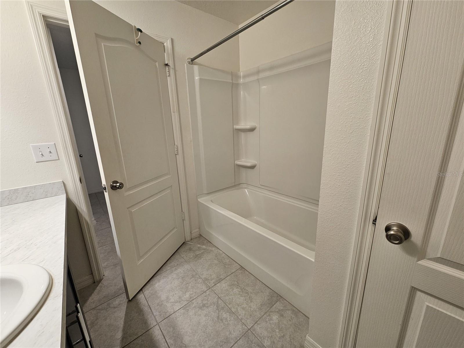 2058 Ficus St Property Photo 14