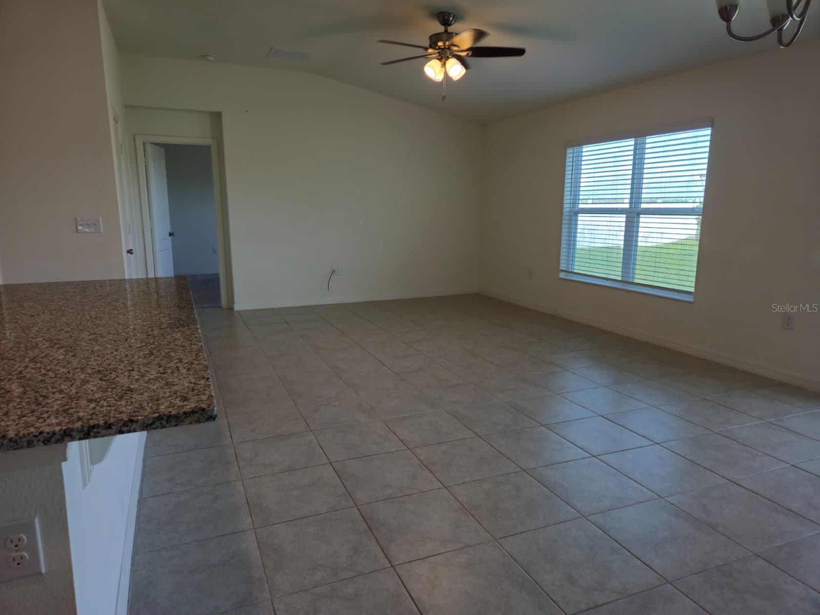 2058 Ficus St Property Photo 17