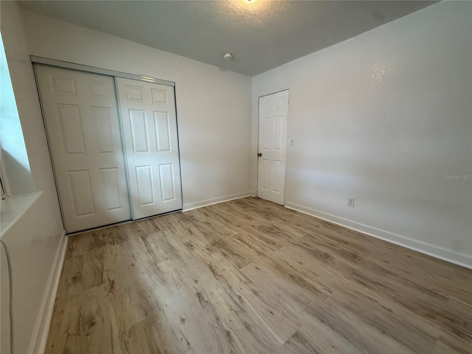 793 Eldridge St Property Photo 18