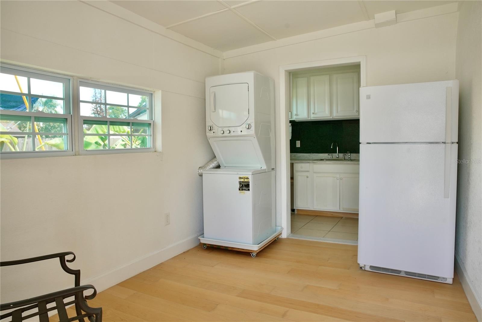 793 Eldridge St Property Photo 29