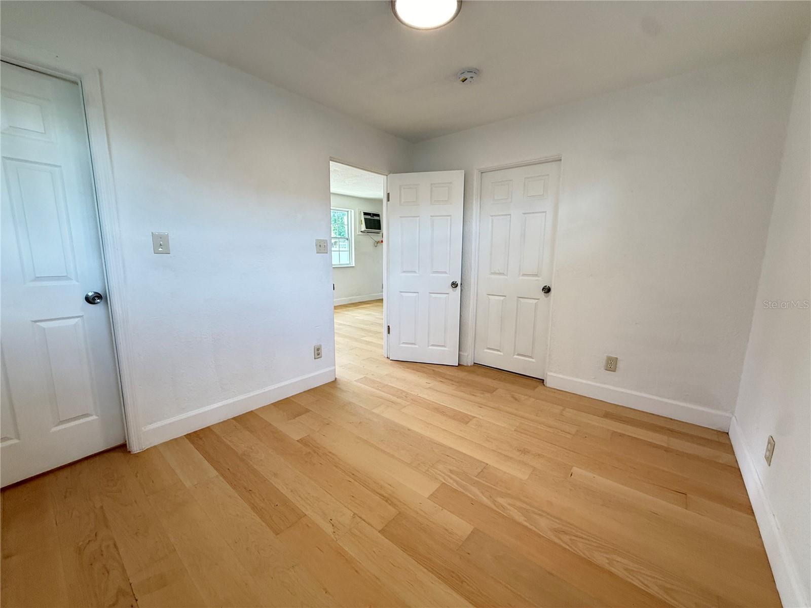 793 Eldridge St Property Photo 40