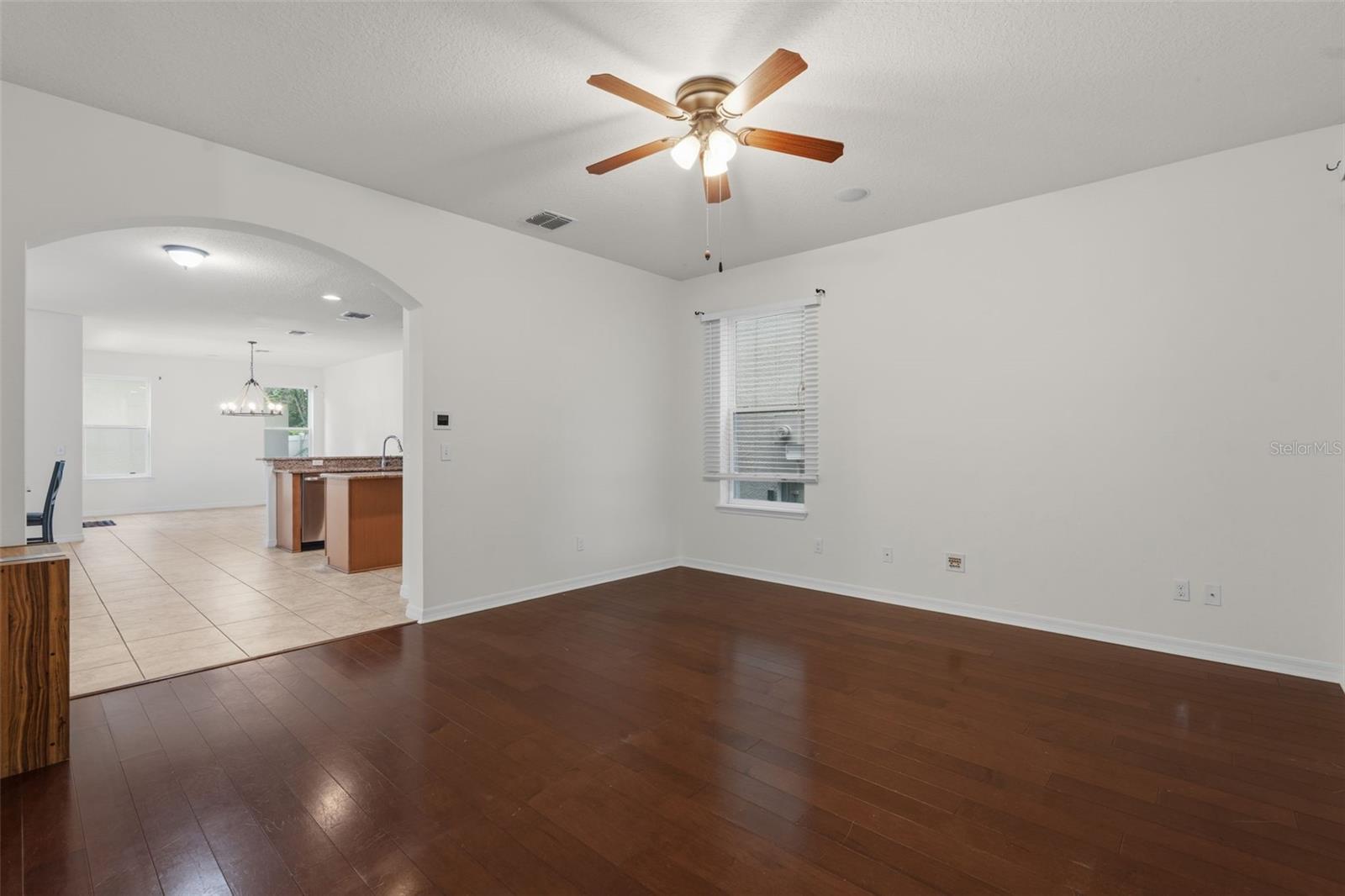 6310 Golden Dewdrop Trl Property Photo 4
