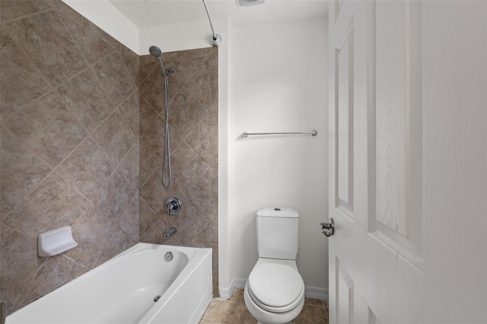 6310 Golden Dewdrop Trl Property Photo 29