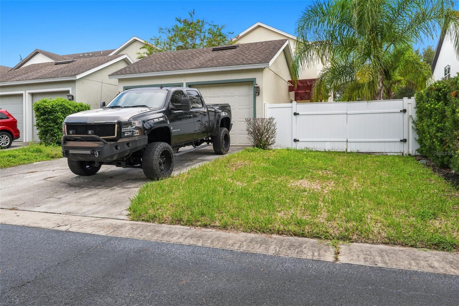 6310 Golden Dewdrop Trl Property Photo 51