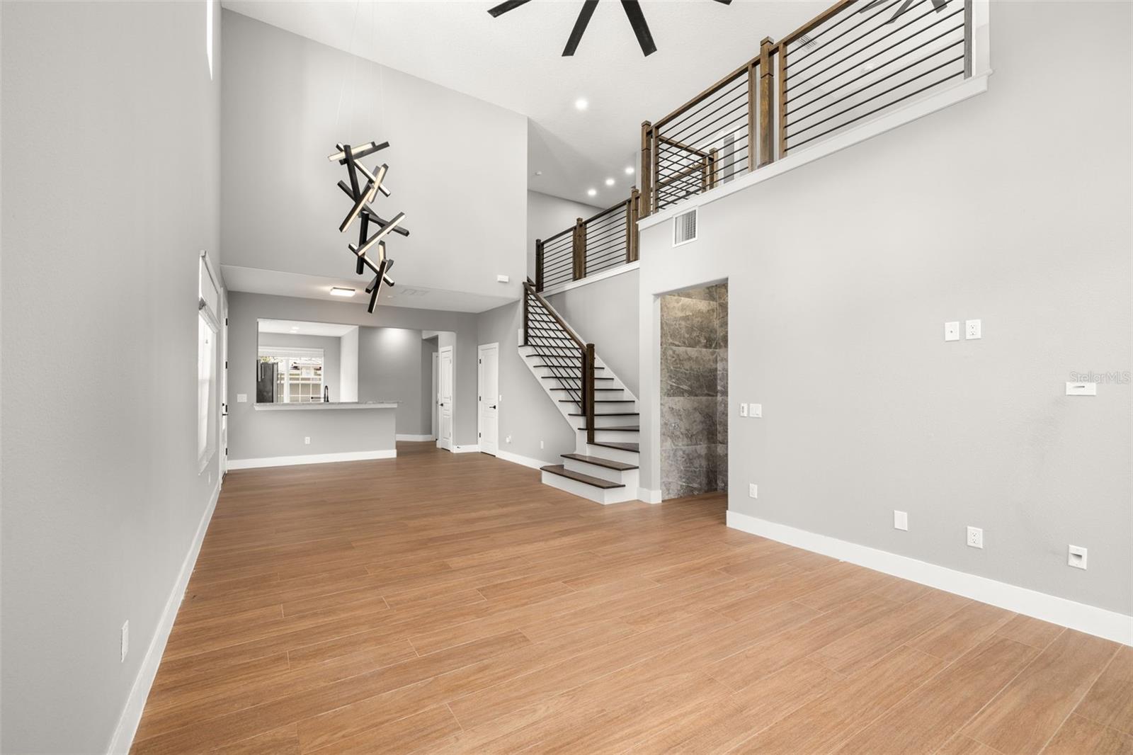 8332 Via Verona Property Photo 6