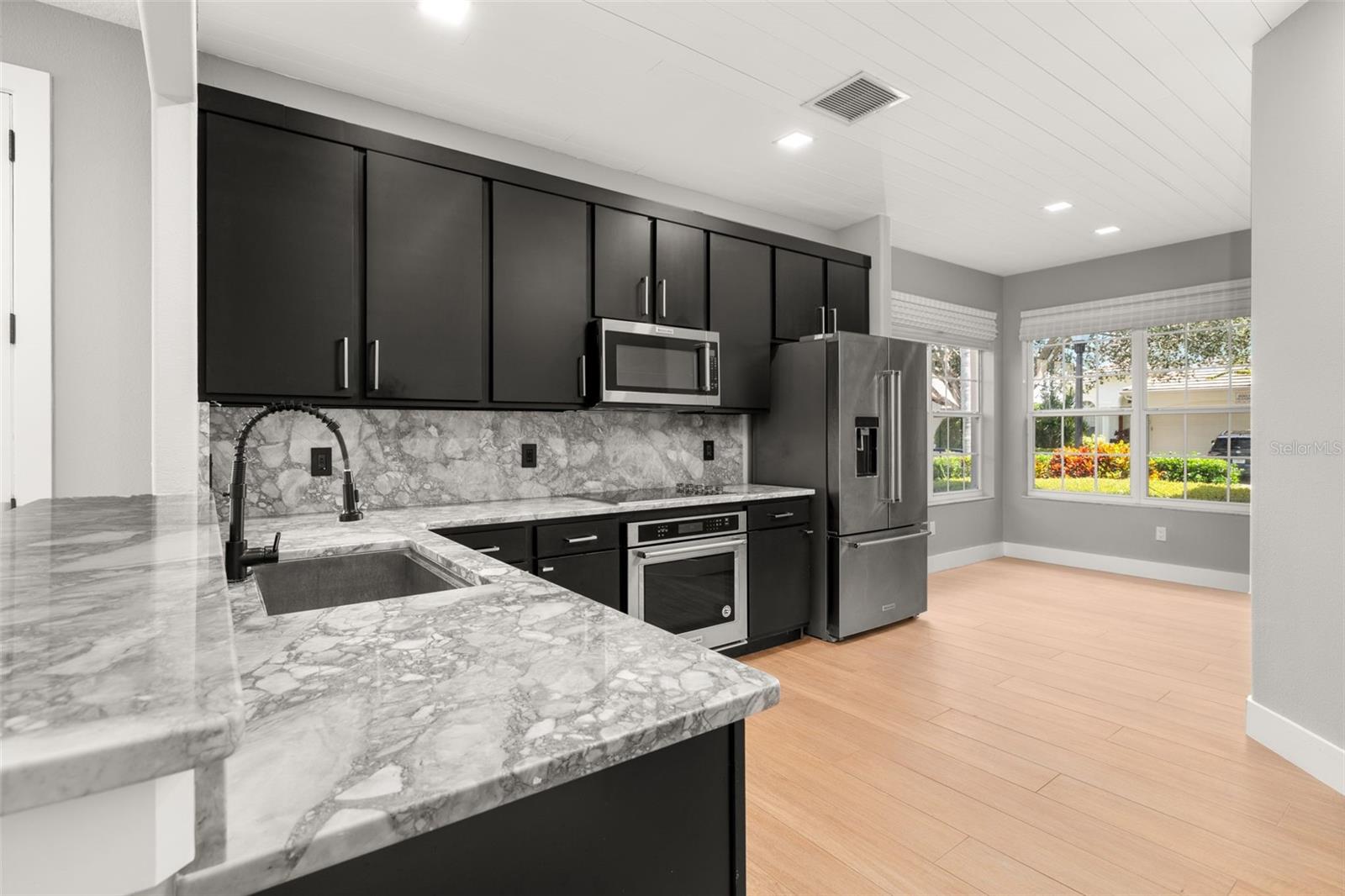 8332 Via Verona Property Photo 11