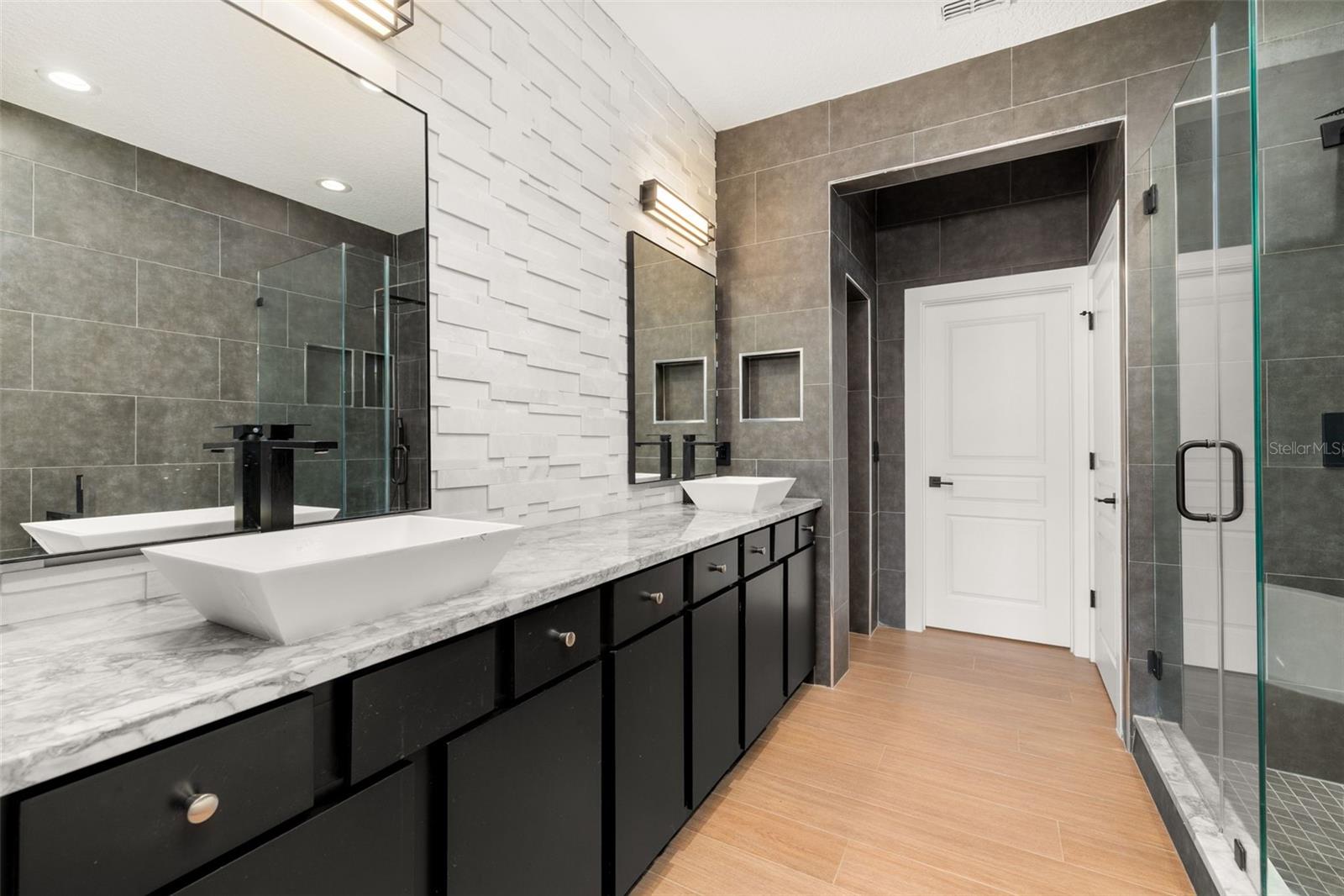 8332 Via Verona Property Photo 23