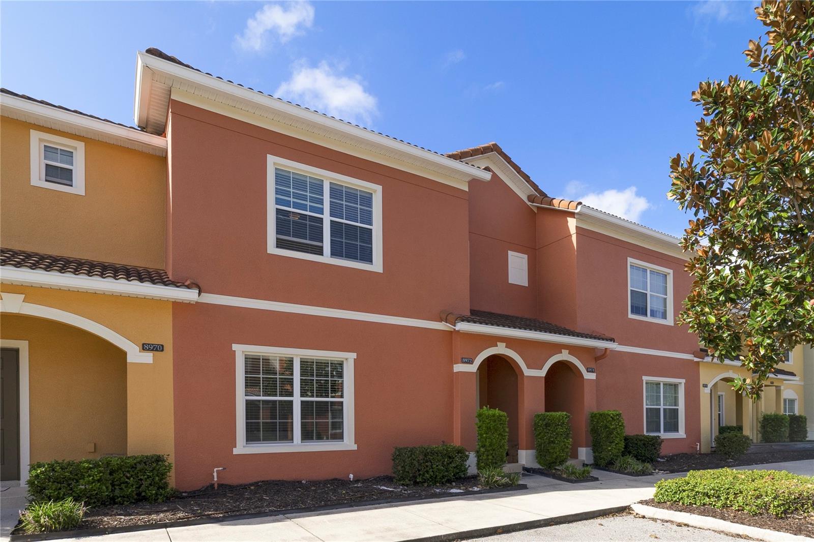 8972 CAT PALM RD Property Photo 1
