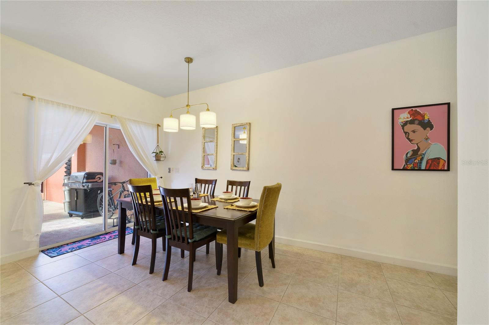 8972 Cat Palm Rd Property Photo 10