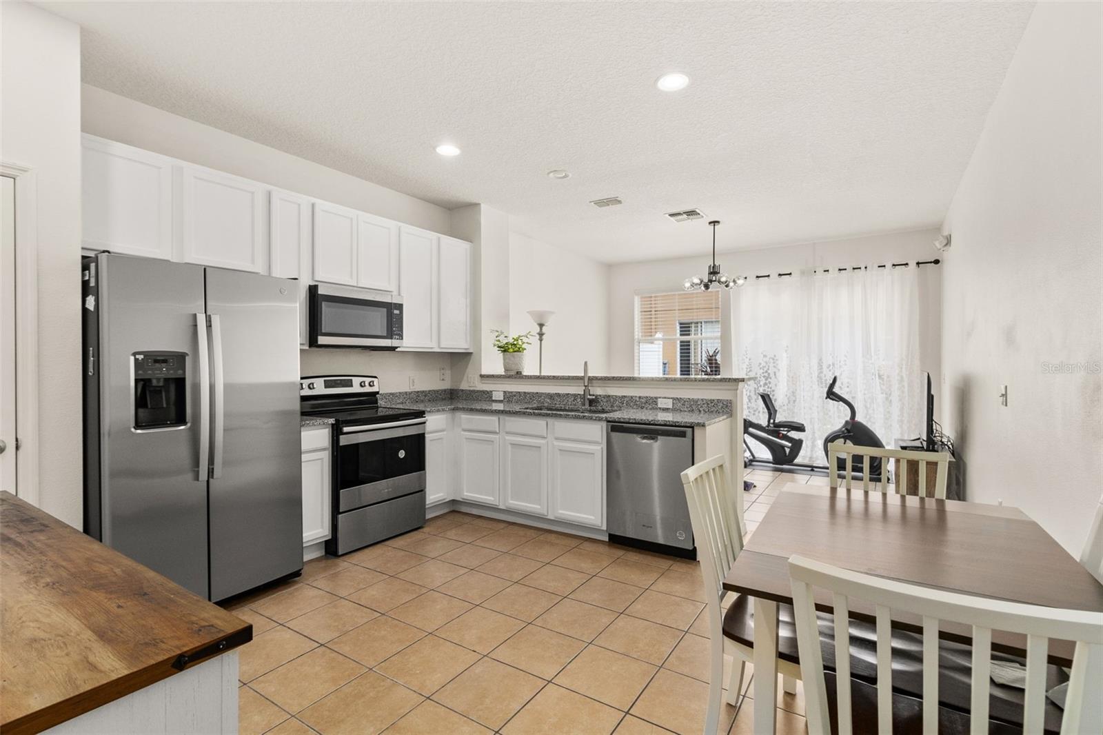 5315 Paradise Cay Cir Property Photo 7