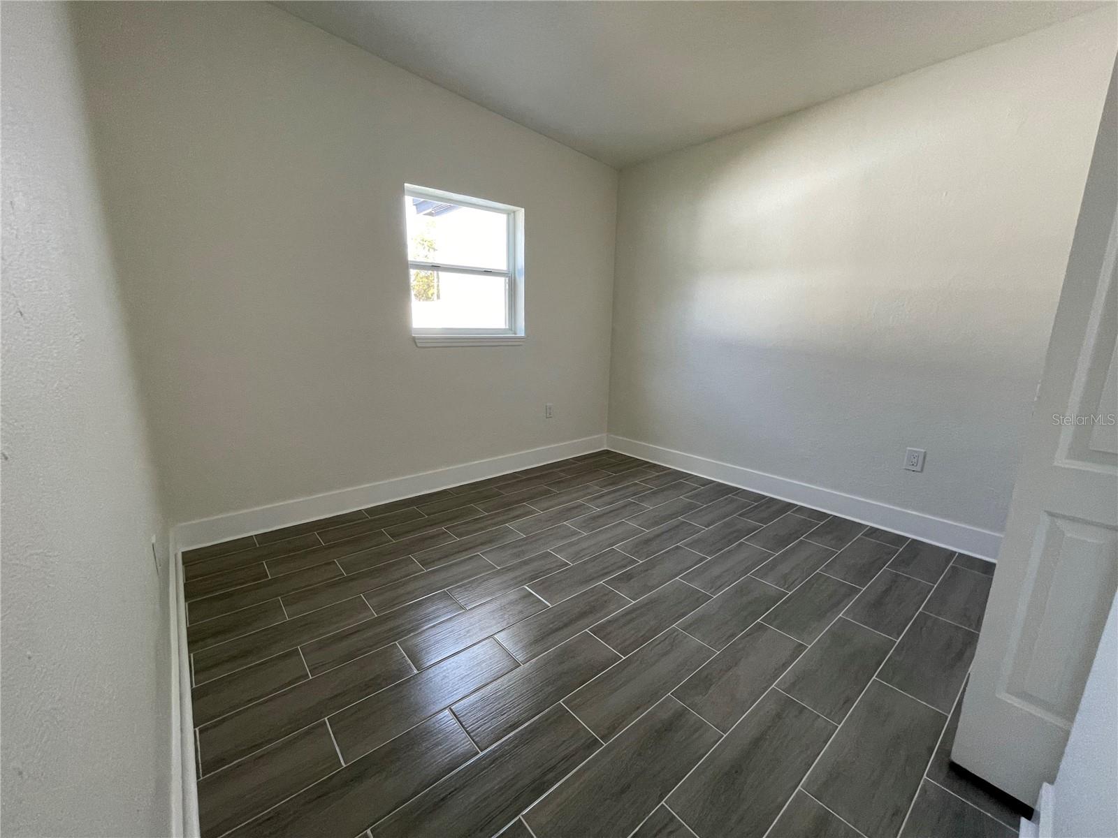 4045 Shellman St Property Photo 4