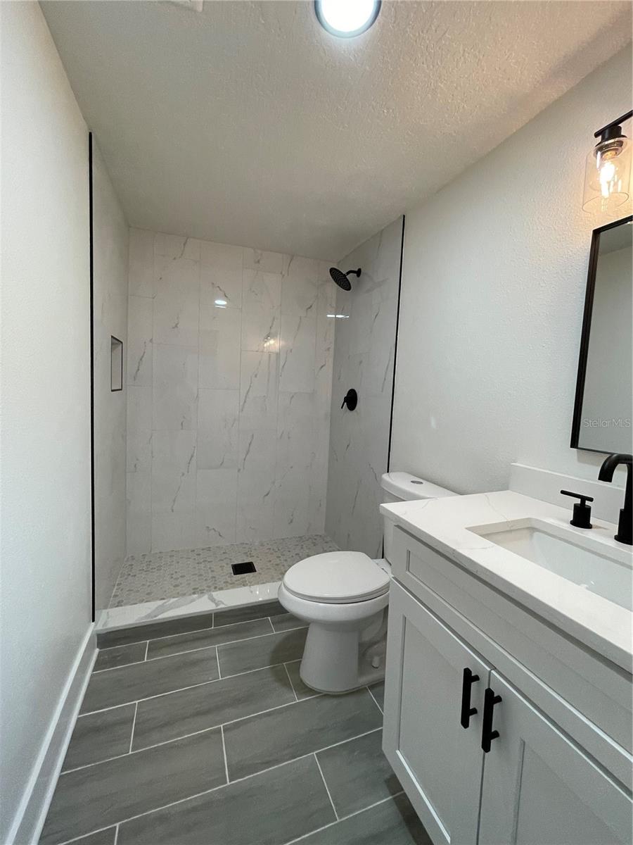 4045 Shellman St Property Photo 5