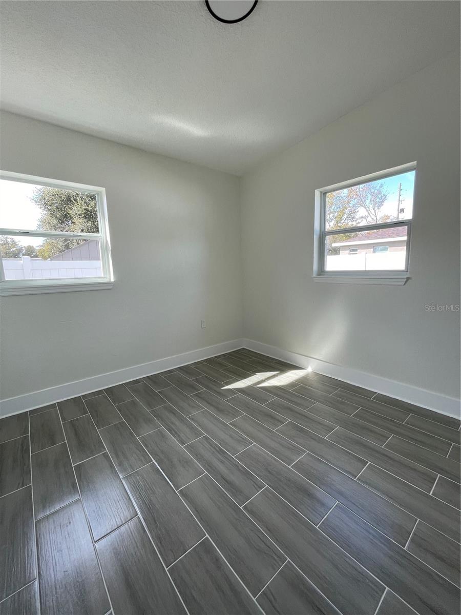 4045 Shellman St Property Photo 9