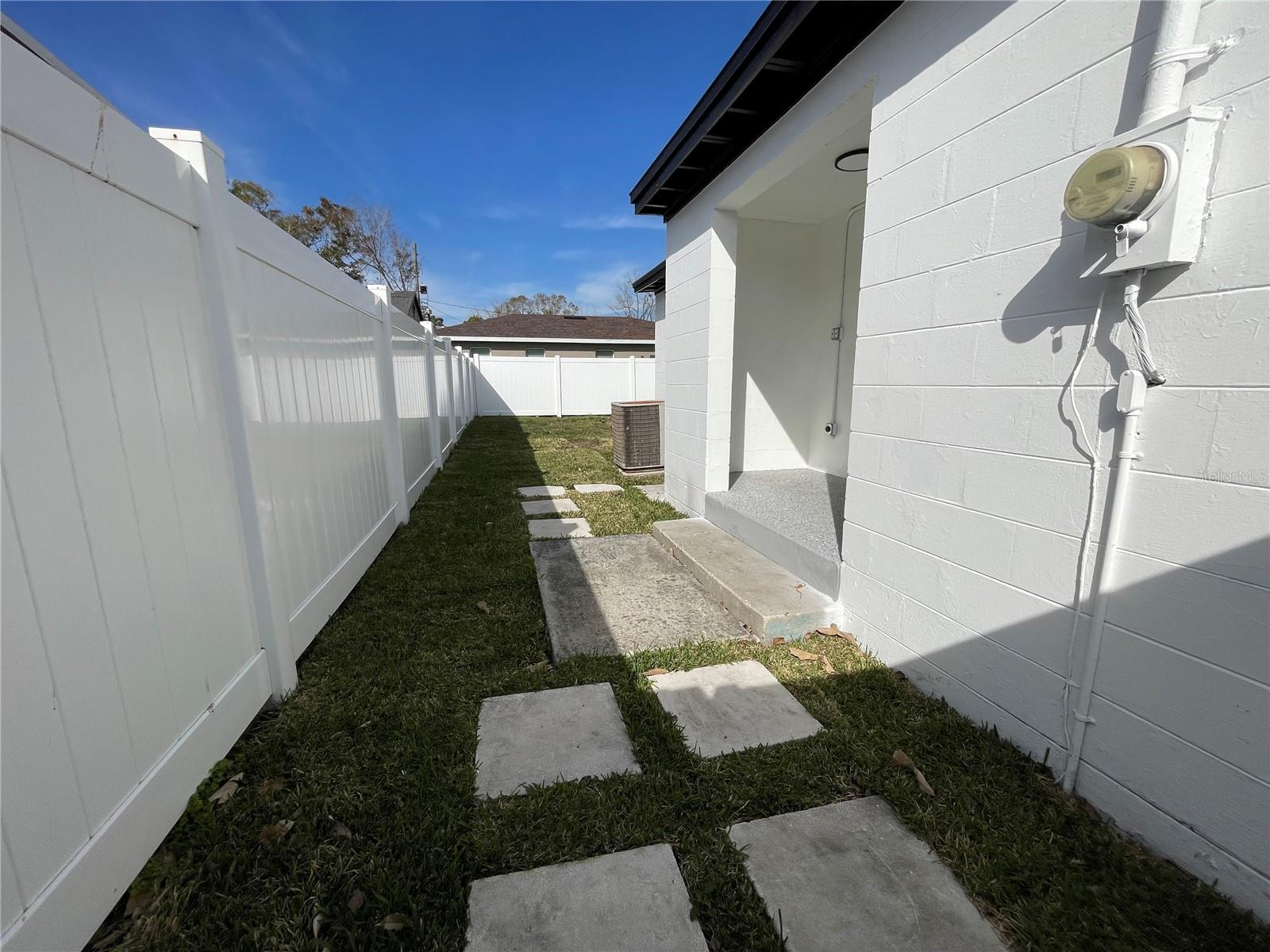 4045 Shellman St Property Photo 11