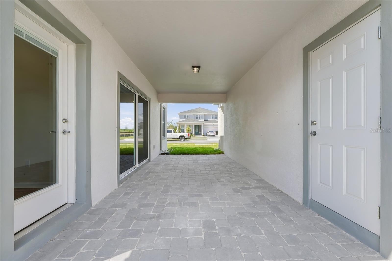 10507 Evening Star St Property Photo 8
