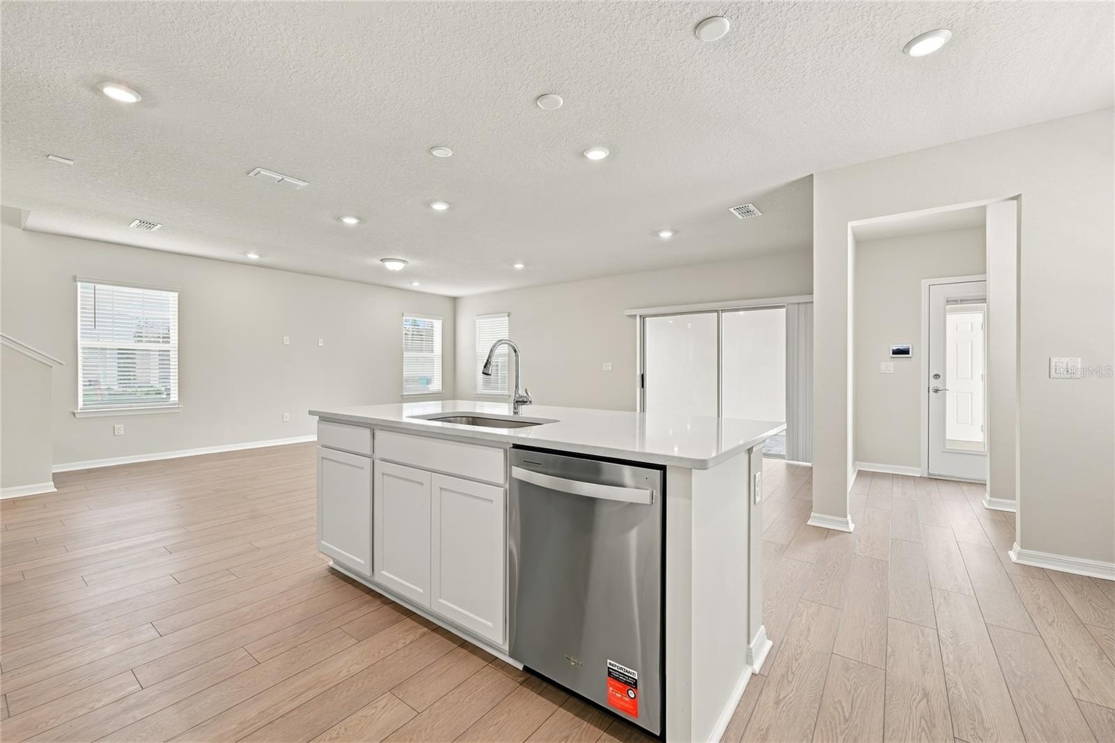 10507 Evening Star St Property Photo 16