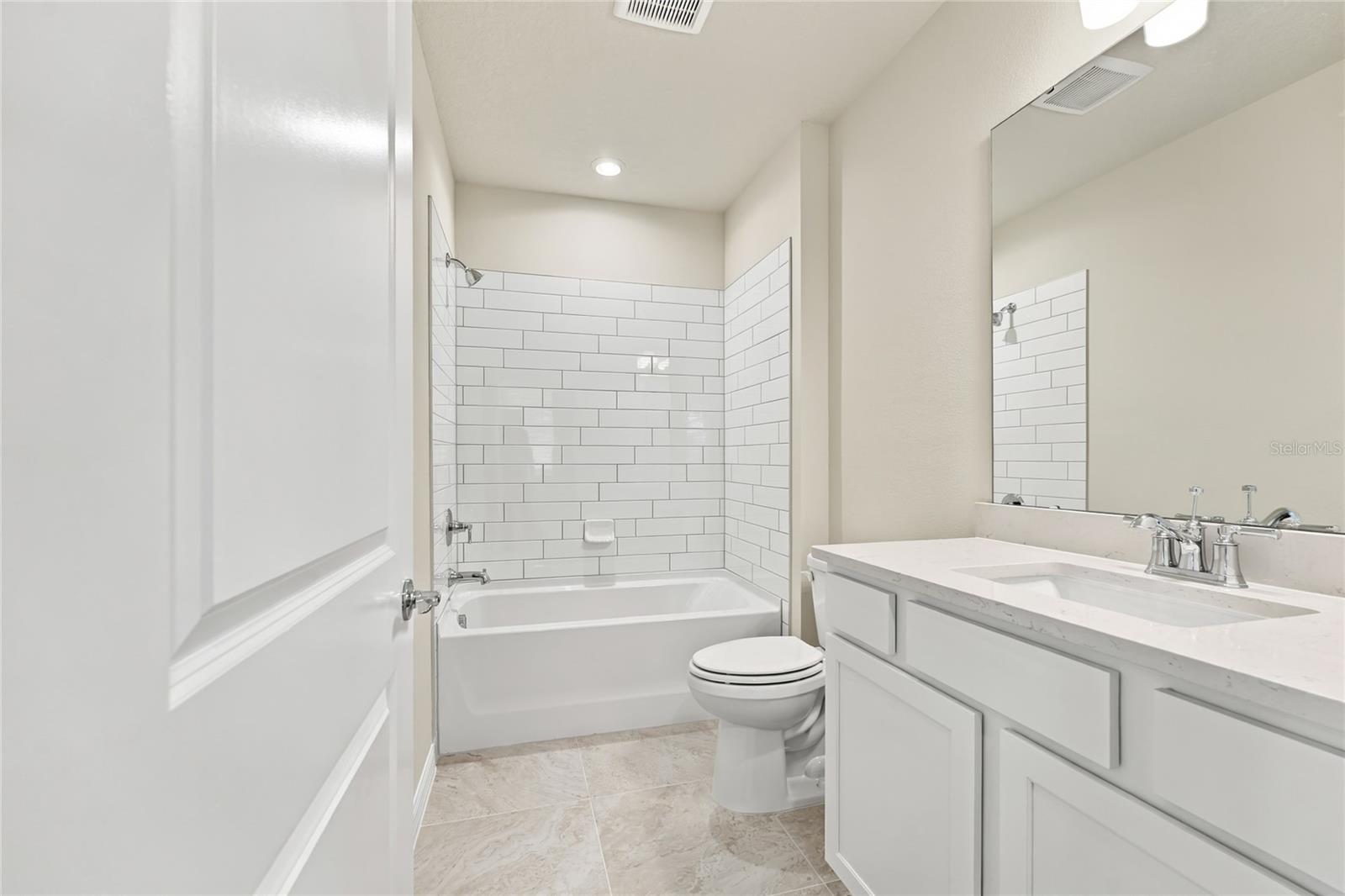 10507 Evening Star St Property Photo 17