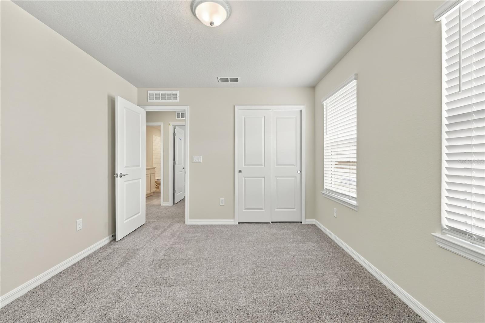 10507 Evening Star St Property Photo 23