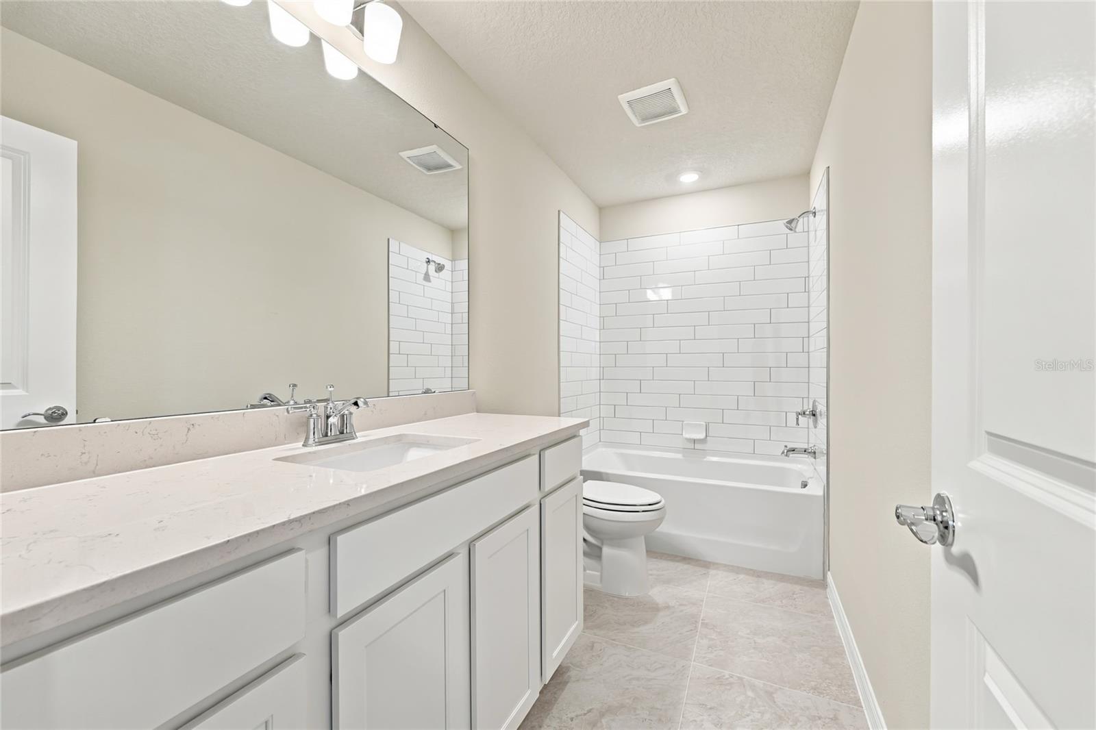 10507 Evening Star St Property Photo 24