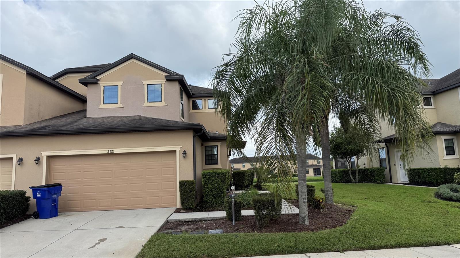 2381 Seven Oaks Dr Property Photo 2