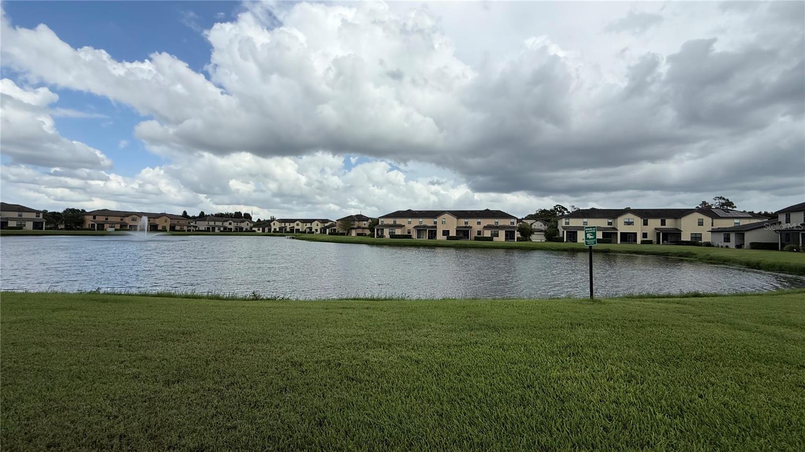 2381 Seven Oaks Dr Property Photo 3