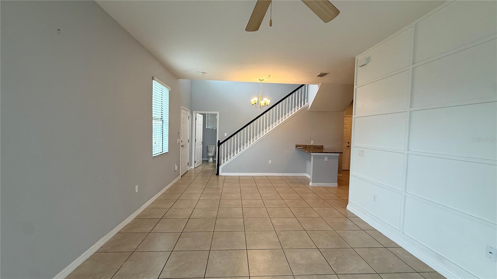 2381 Seven Oaks Dr Property Photo 4