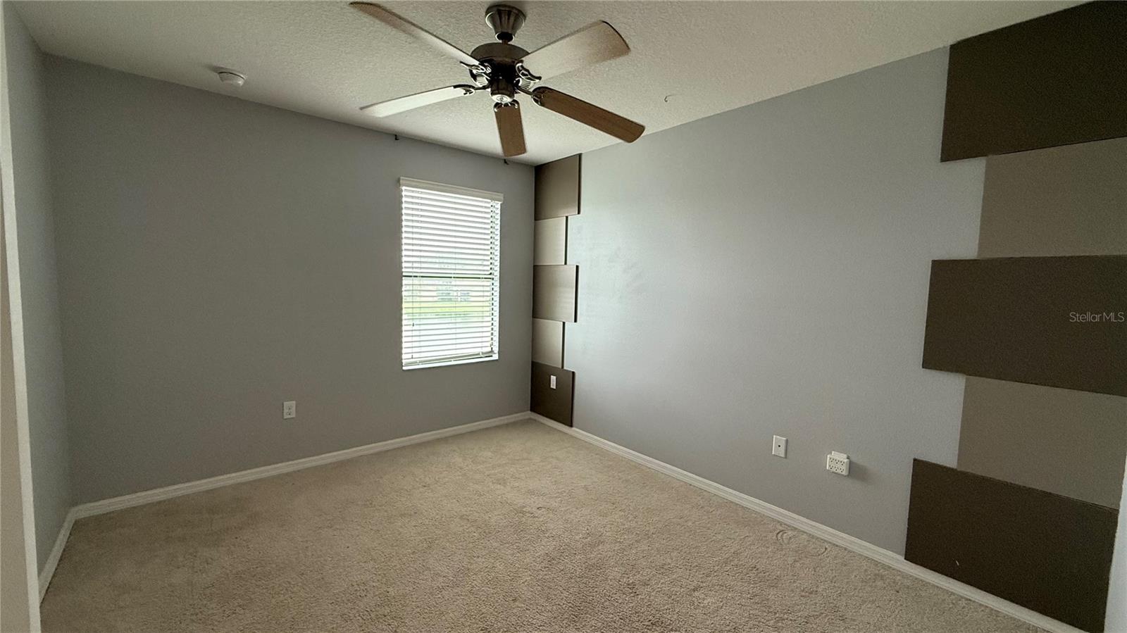 2381 Seven Oaks Dr Property Photo 17
