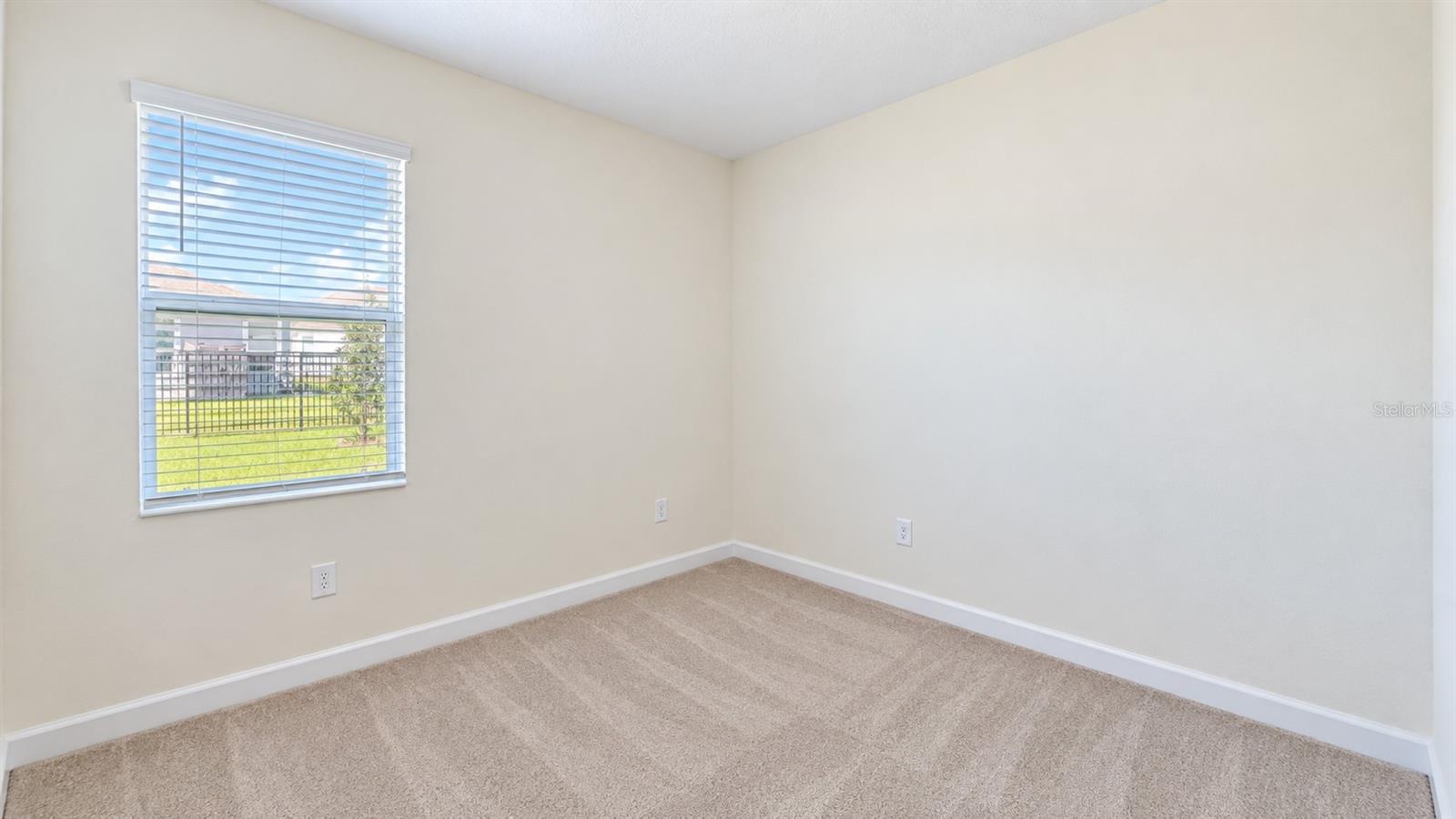 5224 Dagenham Dr Property Photo 27