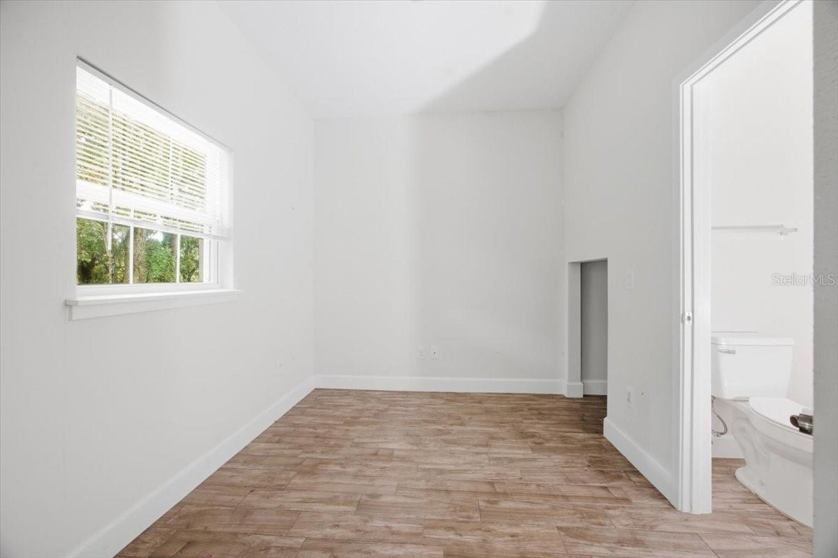 4440 Summer Flowers Pl Property Photo 11