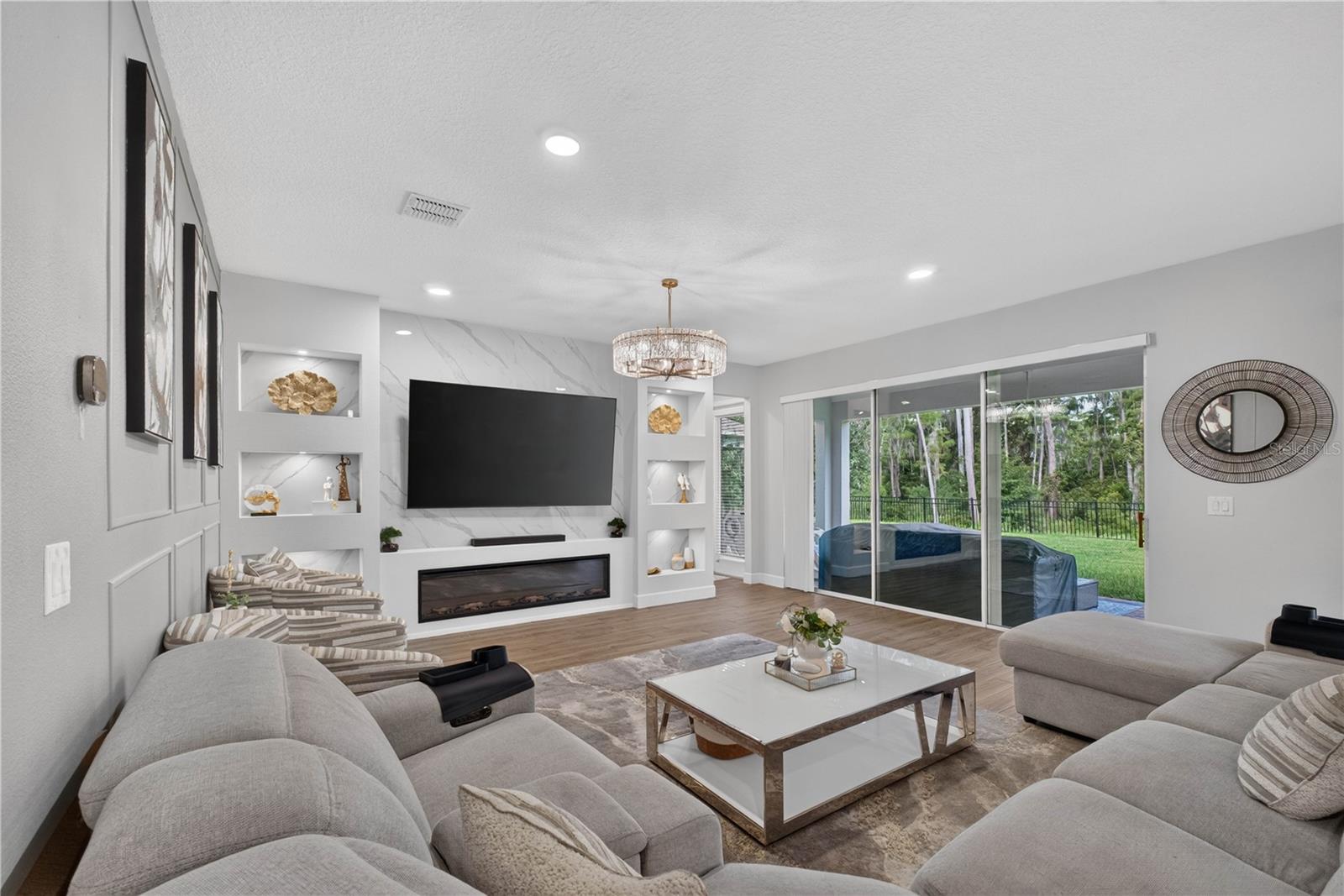 5049 Shady Pines Dr Property Photo 17