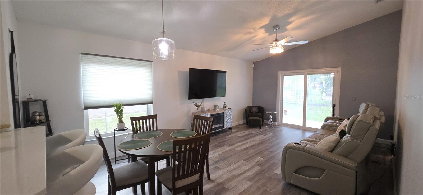 2157 Rj Cir Property Photo 8
