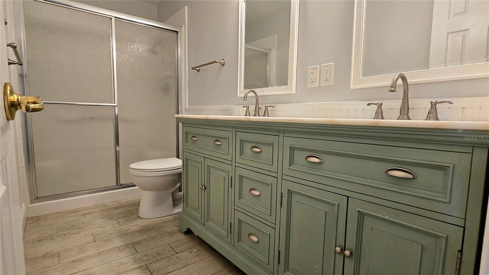 2617 Pine Tree Dr Property Photo 22