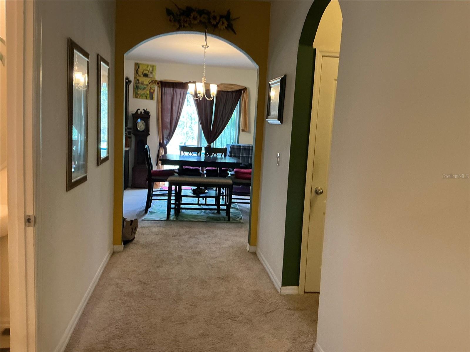 4961 Pall Mall St E Property Photo 4