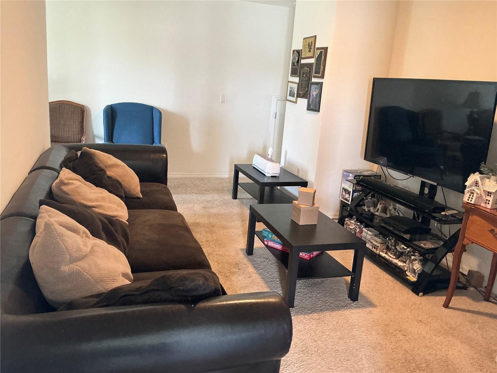 4961 Pall Mall St E Property Photo 8