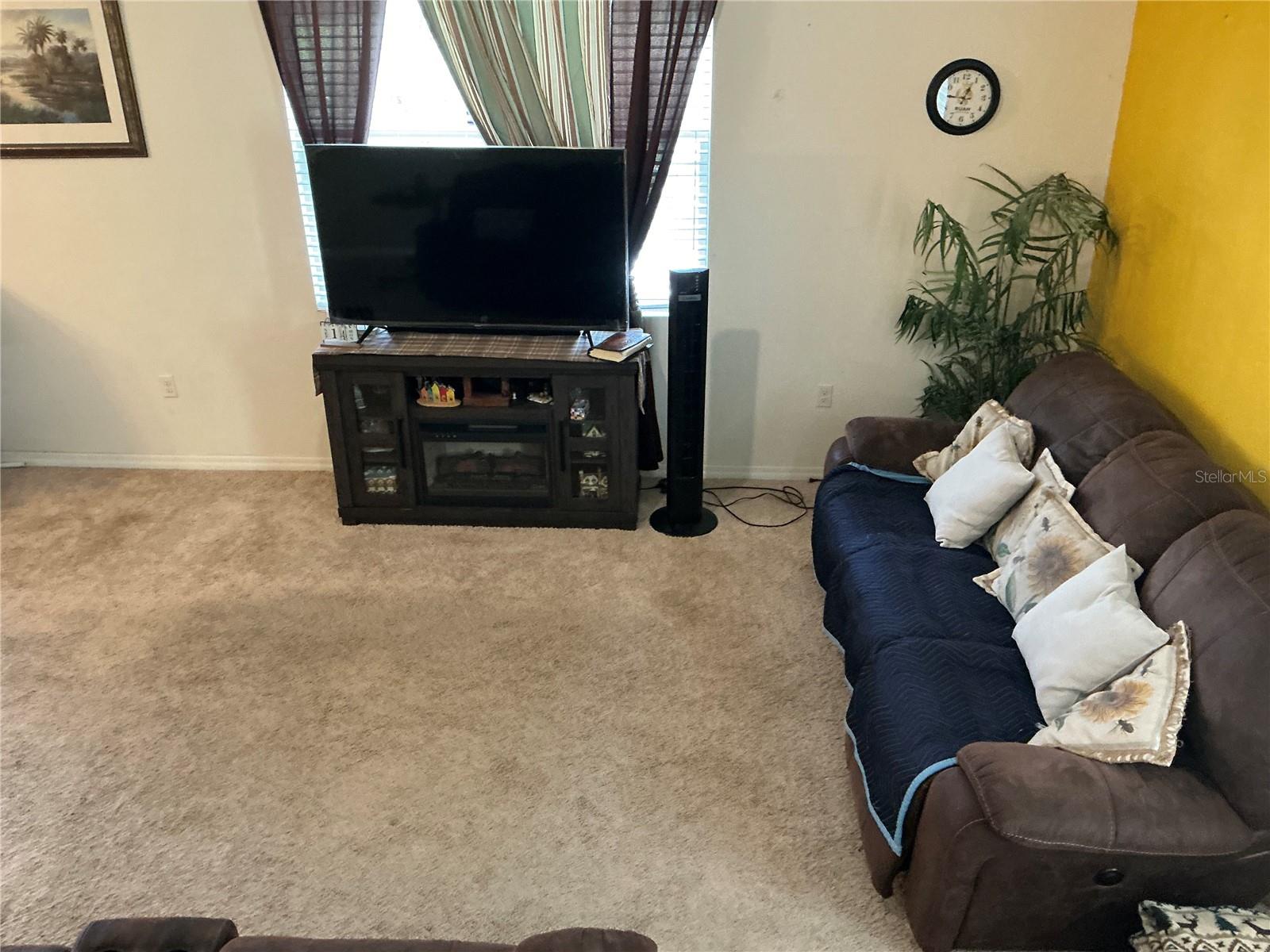 4961 Pall Mall St E Property Photo 10