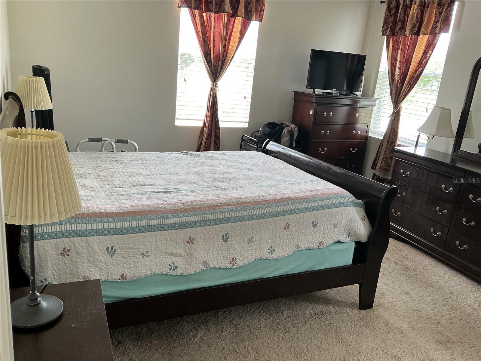 4961 Pall Mall St E Property Photo 18