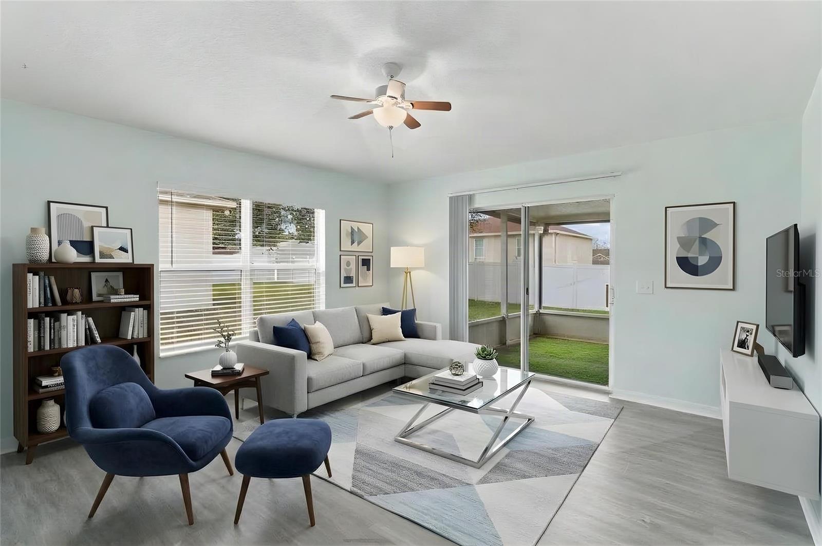 755 Lobelia Dr Property Photo 3